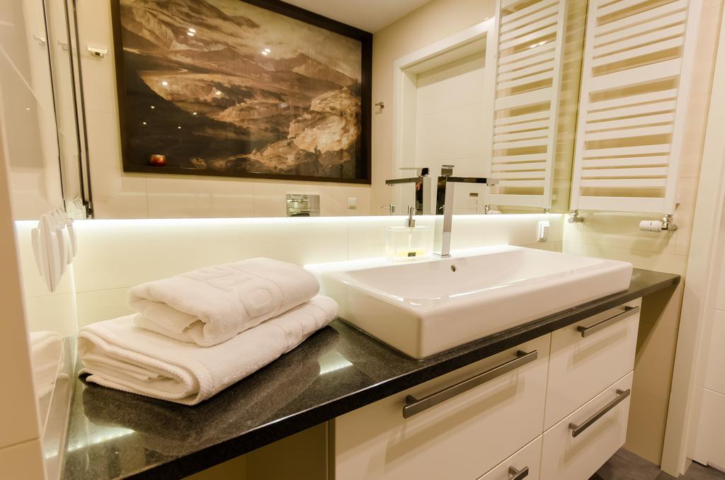 Old Town Luxury Apartment Krakkó Kültér fotó